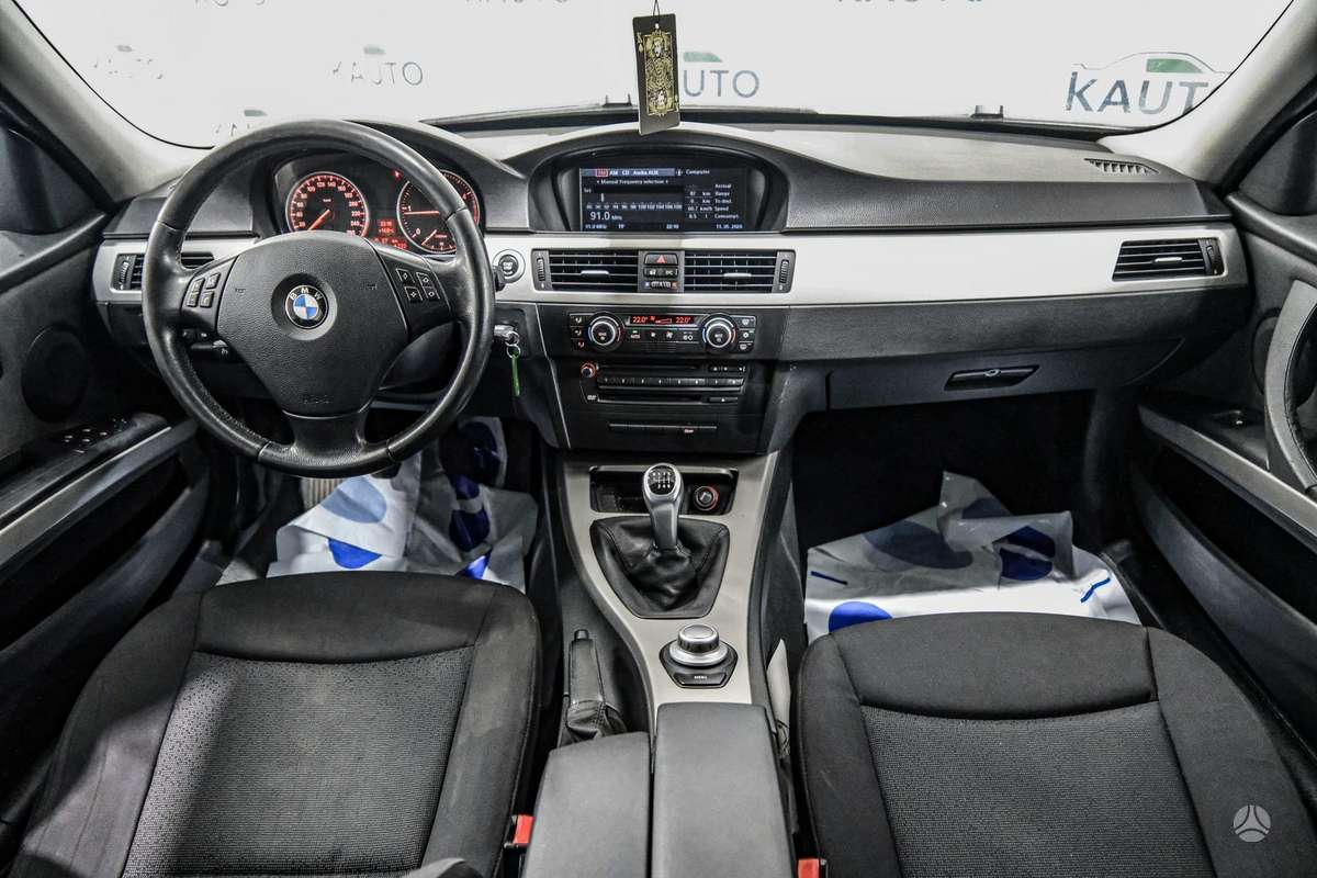 BMW 320, 2.0 l., Универсал