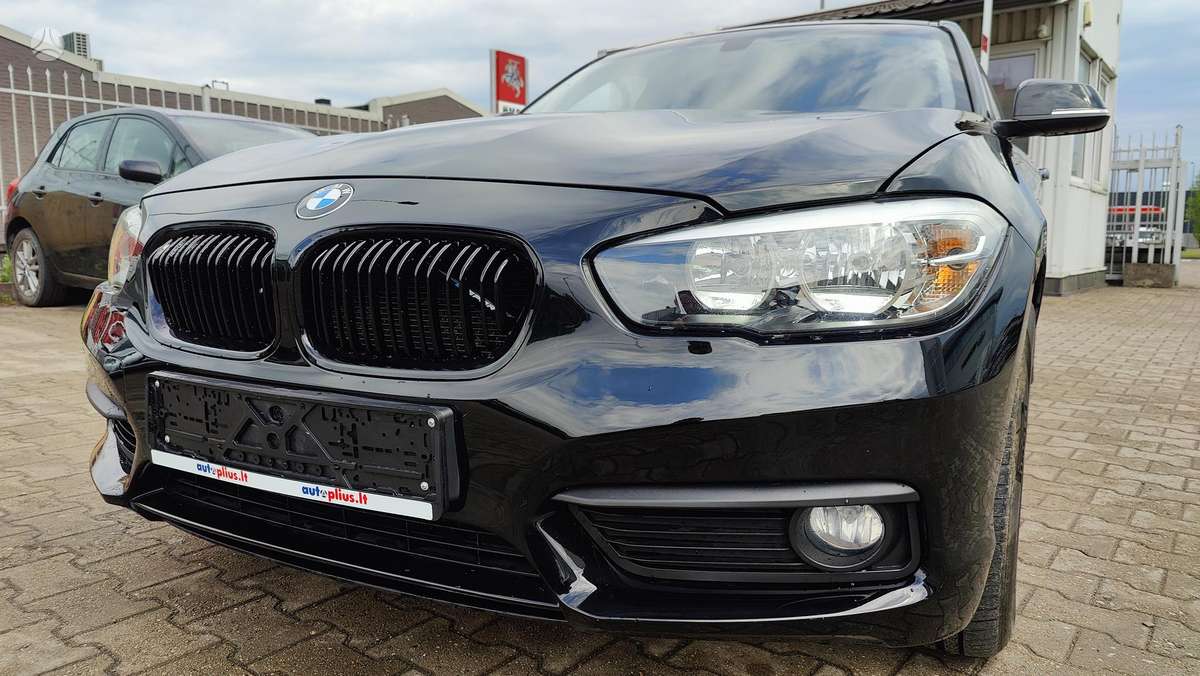 BMW 118, 2.0 l., hatchback
