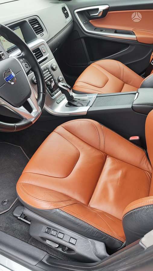 Volvo V60, 2.4 l., Универсал