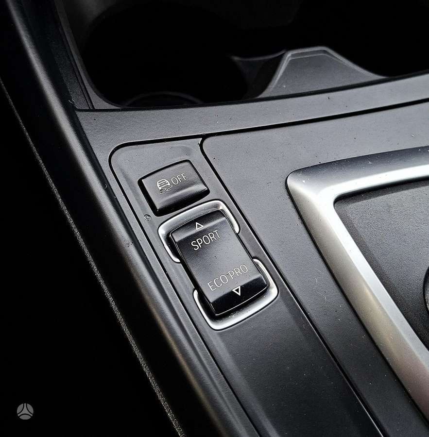 BMW 118, 2.0 l., hatchback