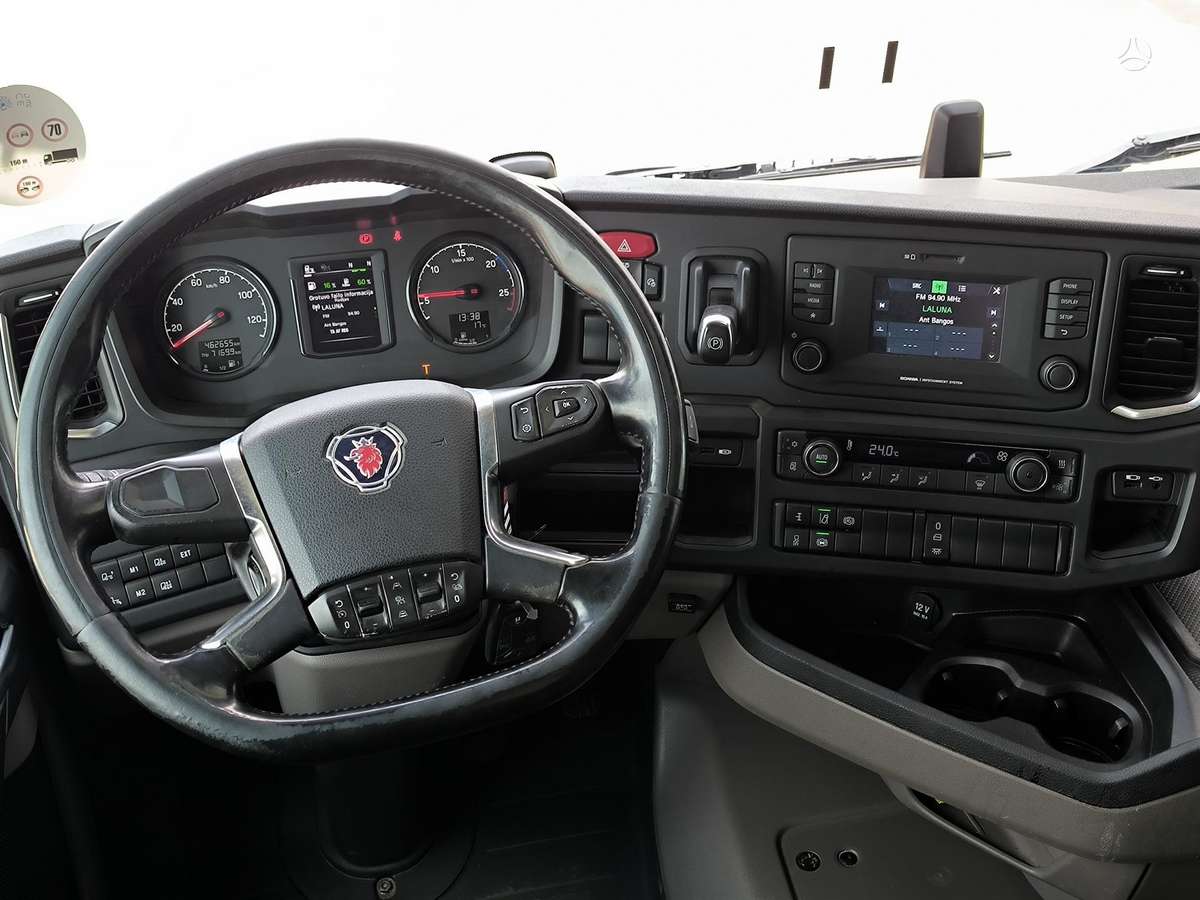 Scania R410, 2 miegamosios vietos