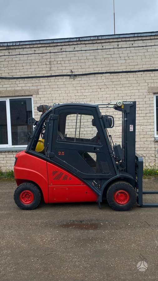Linde H25T, šakiniai krautuvai