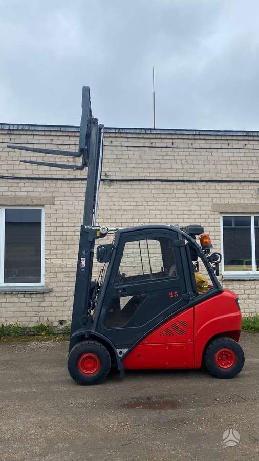 Linde H25T, šakiniai krautuvai