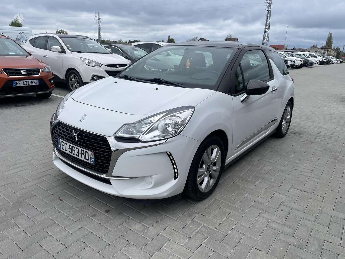 Citroen DS3, 1.2 l., hatchback