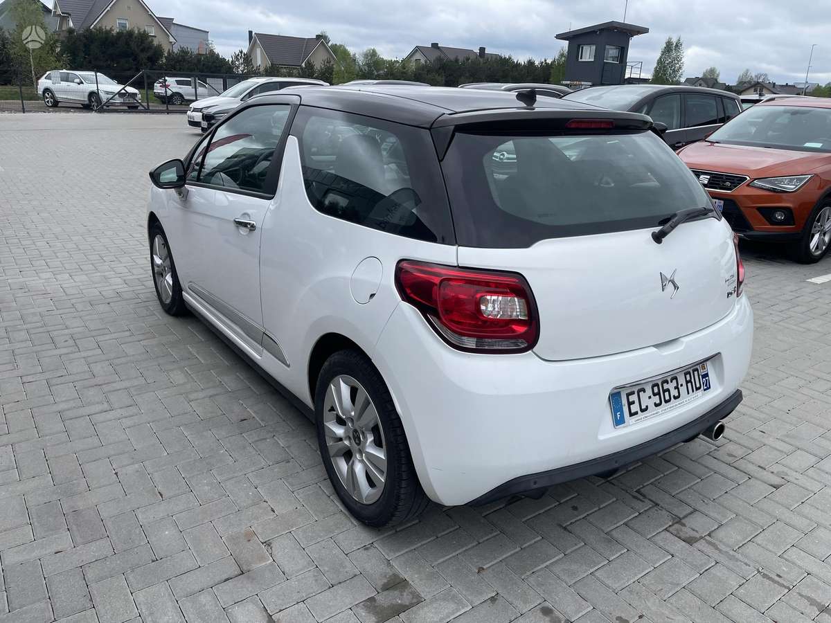 Citroen DS3, 1.2 l., hatchback