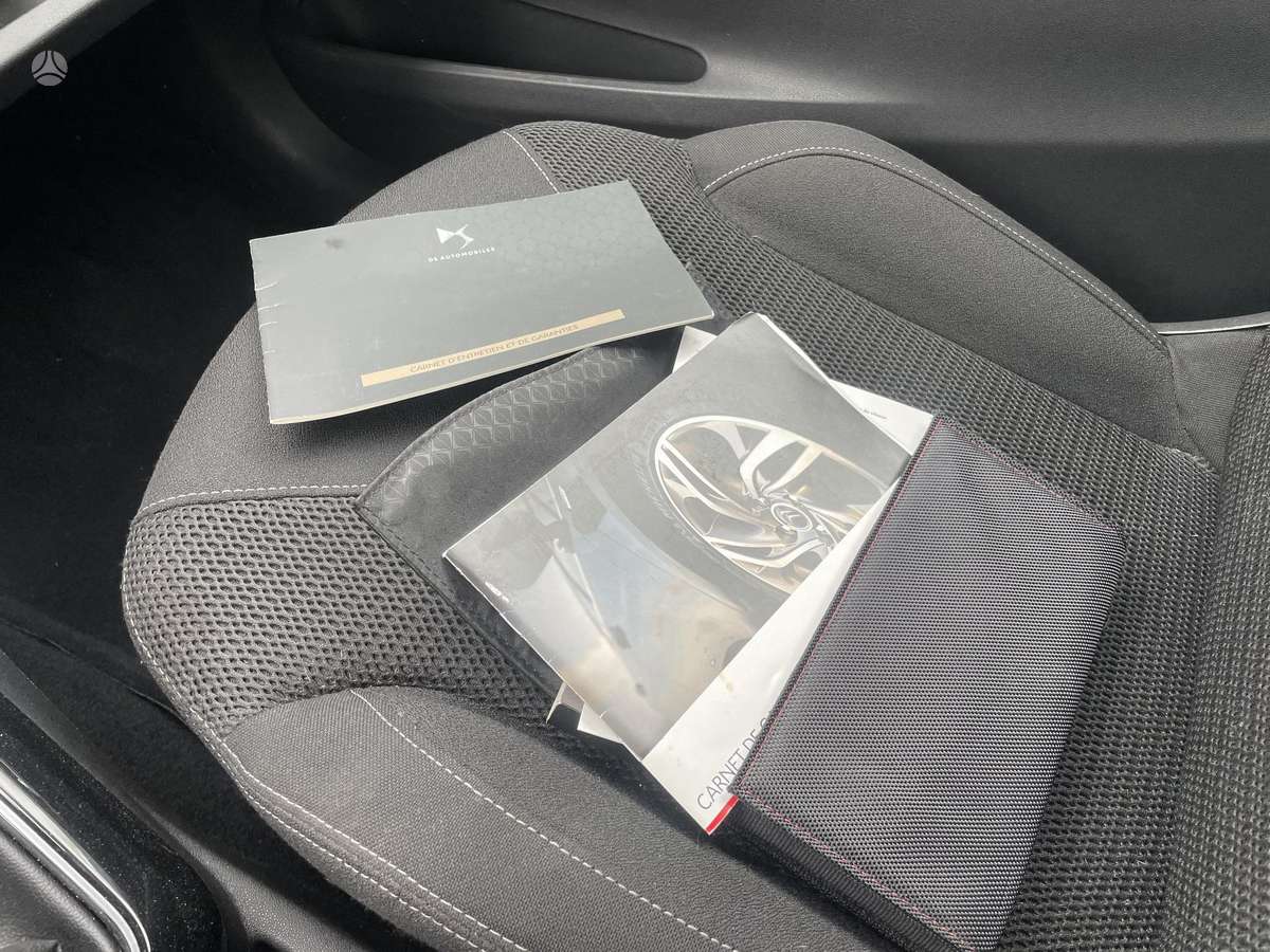 Citroen DS3, 1.2 l., hatchback
