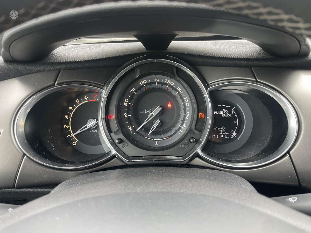 Citroen DS3, 1.2 l., hatchback