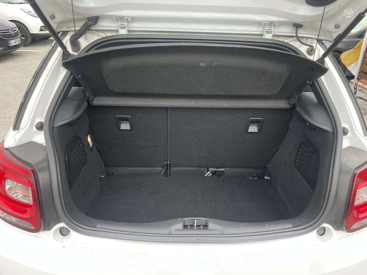 Citroen DS3, 1.2 l., hatchback