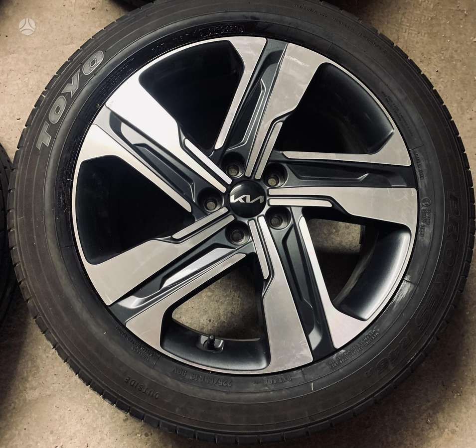 KIA 2022m VASARINIS KOMPL., lengvojo lydinio, R19