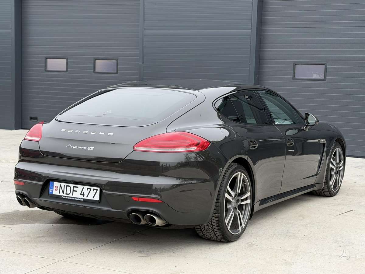 Porsche Panamera, 3.0 l., hatchback