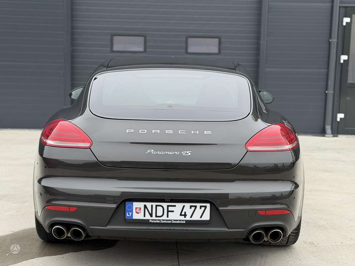 Porsche Panamera, 3.0 l., hatchback