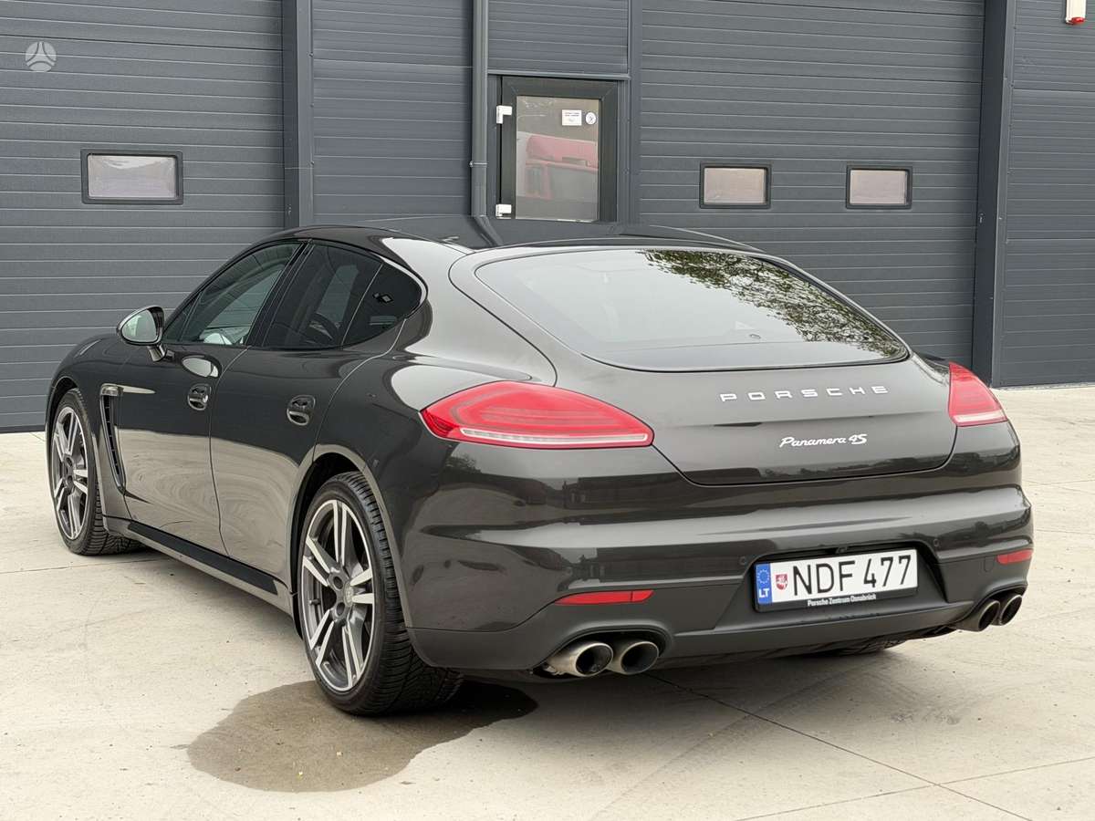 Porsche Panamera, 3.0 l., hatchback