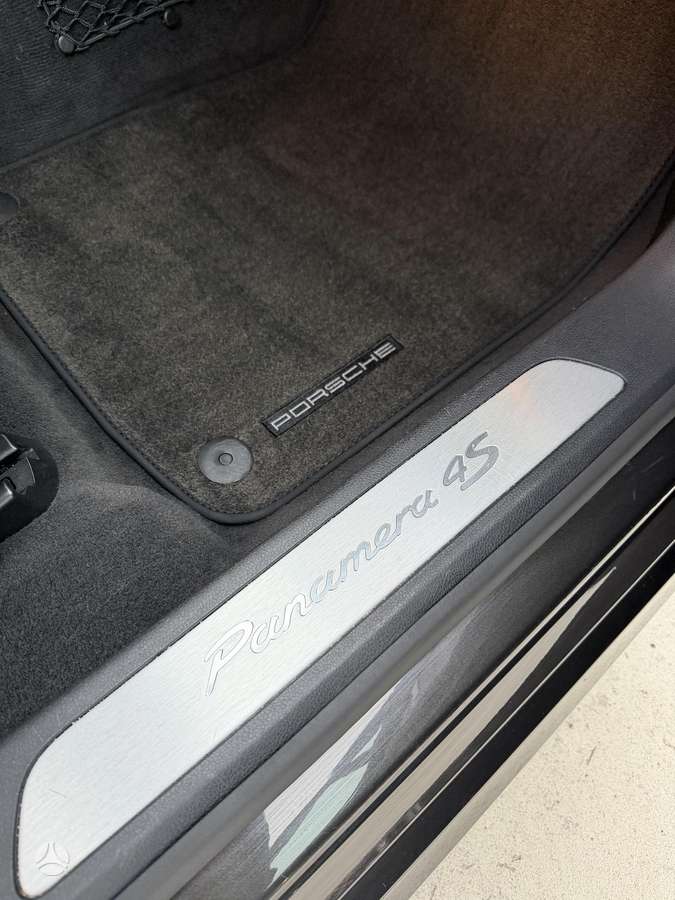 Porsche Panamera, 3.0 l., hatchback