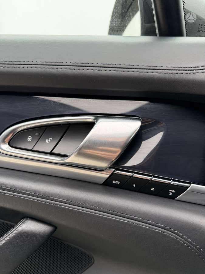 Porsche Panamera, 3.0 l., hatchback