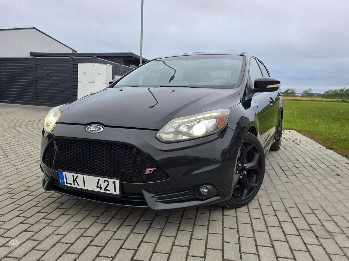 Ford Focus ST, 2.0 l., hatchback