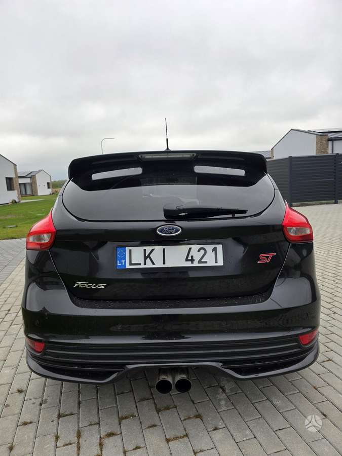 Ford Focus ST, 2.0 l., Хэтчбек