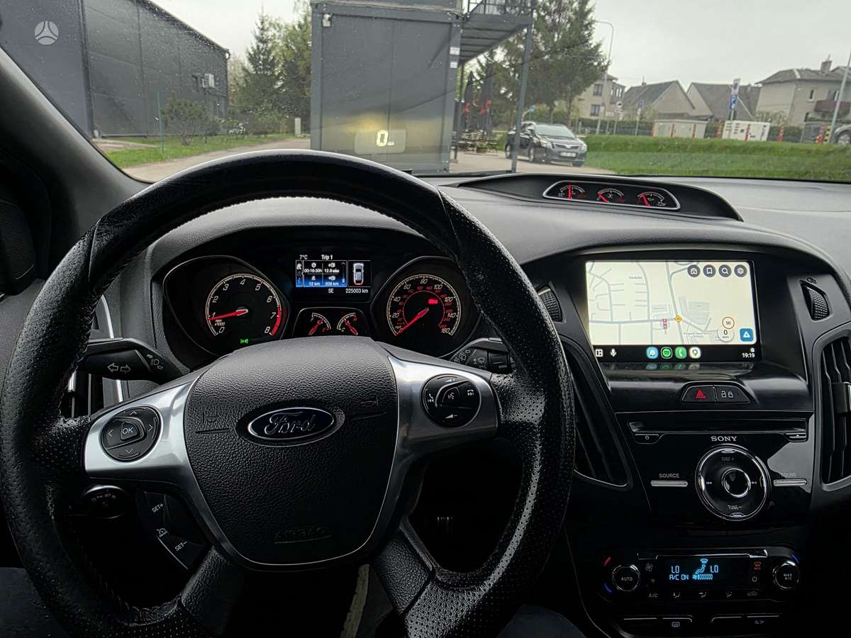 Ford Focus ST, 2.0 l., hatchback
