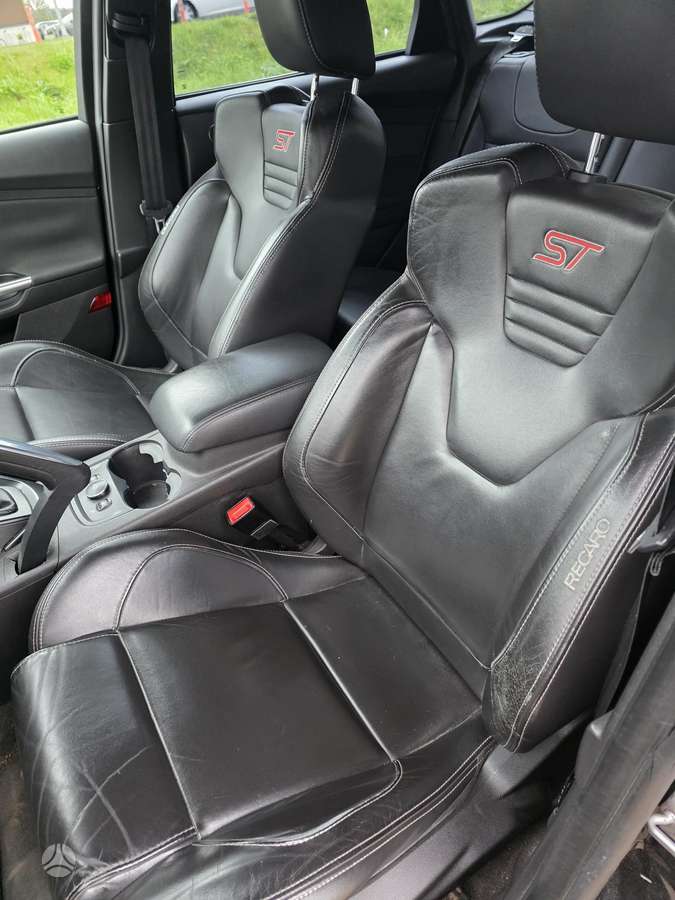 Ford Focus ST, 2.0 l., hatchback
