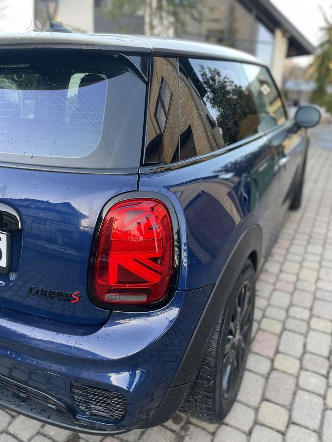 Mini Cooper JCW, 1.5 l., hatchback