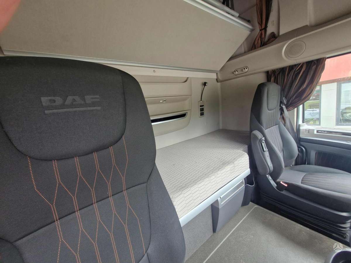 DAF XF 480 Retarder, double sleeper