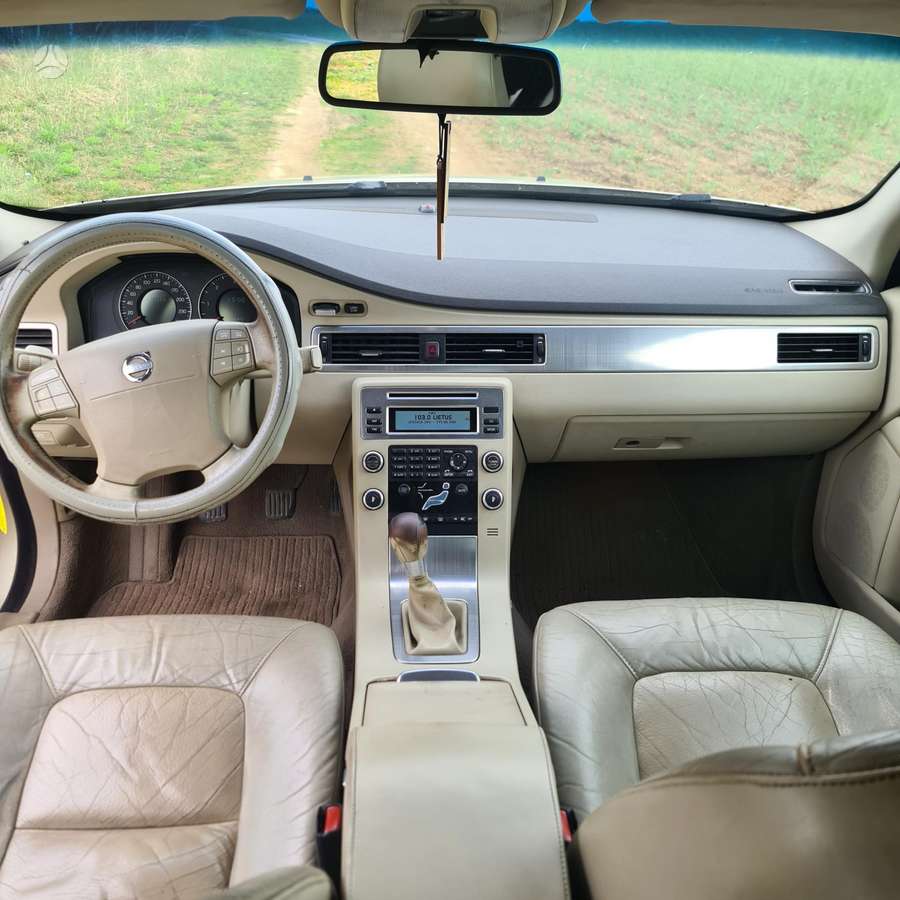 Volvo S80, 2.4 l., Седан