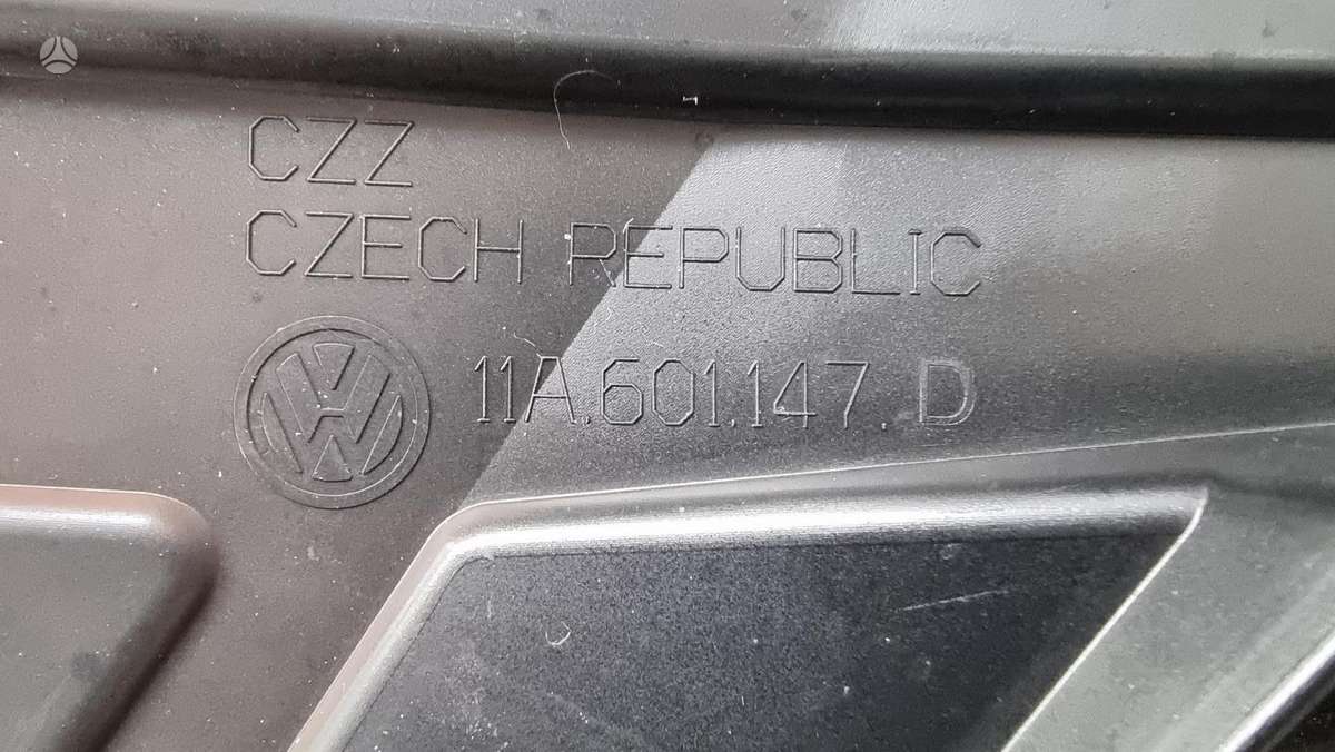 Audi Q- 4 E-tron, ratų gaubtai, R19