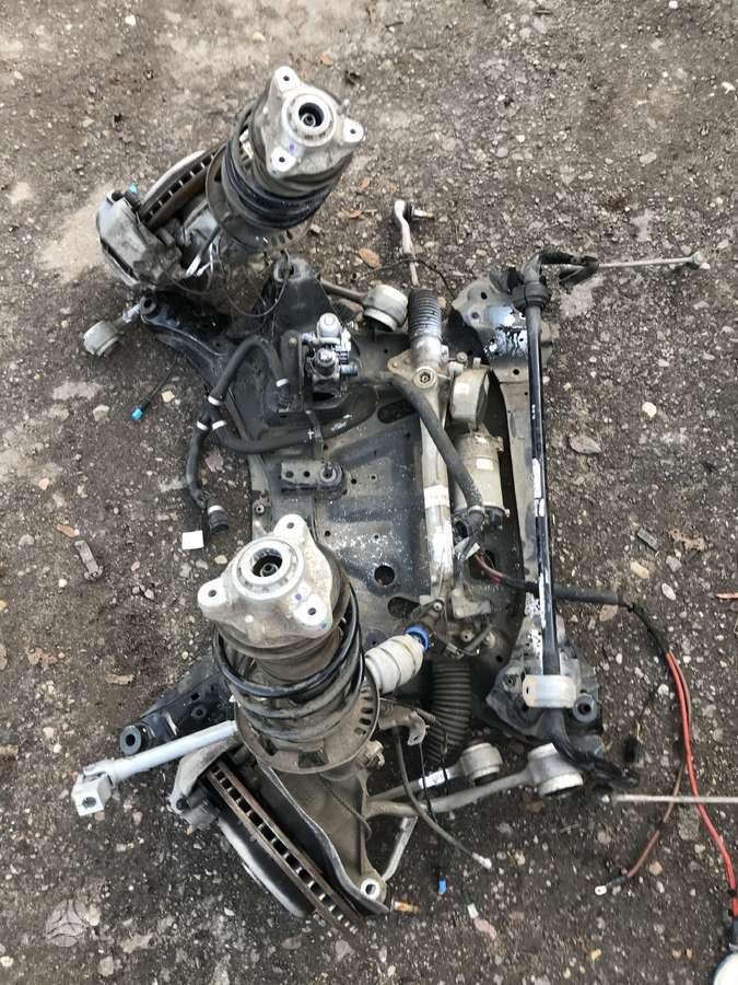 BMW iX3 kėbulo dalys