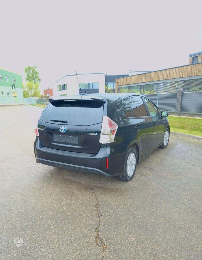 Toyota Prius+ - 4