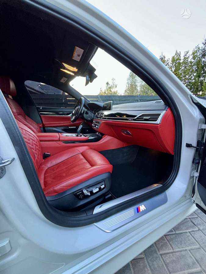 BMW 740, 3.0 l., Седан