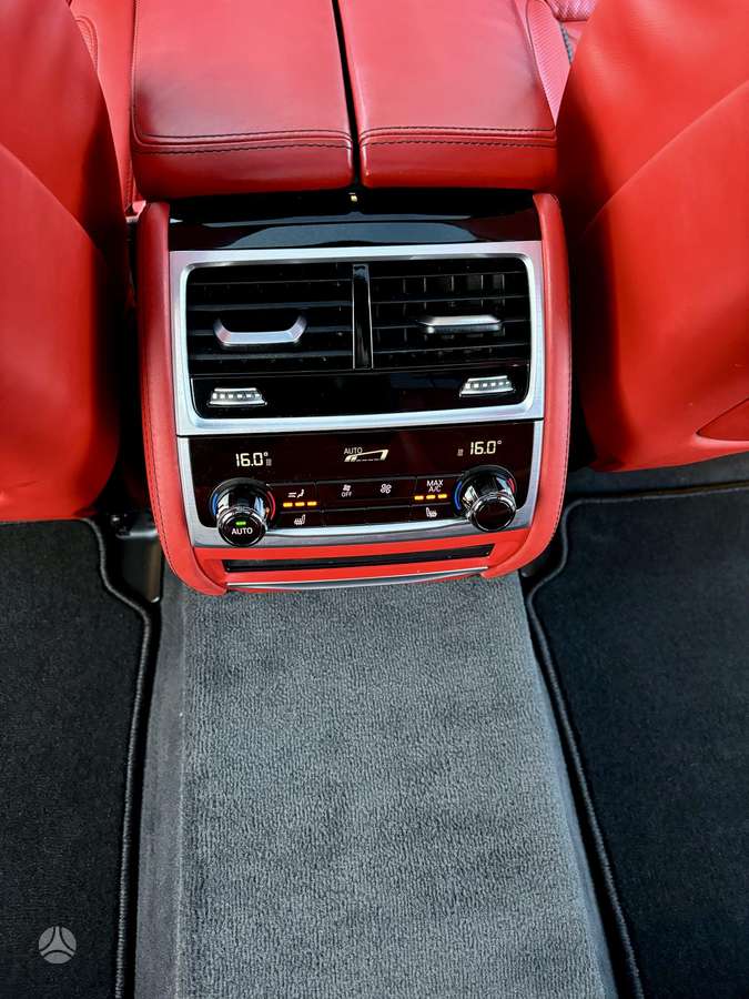 BMW 740, 3.0 l., Седан