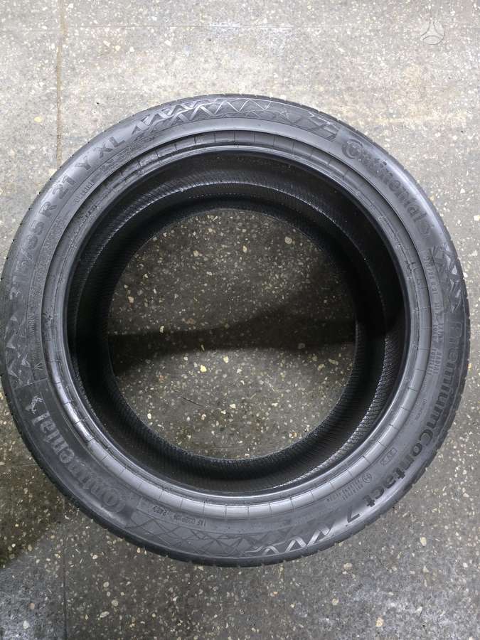 Continental, летние 215/35 R21
