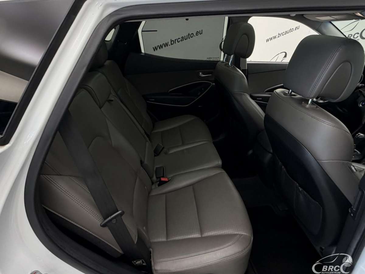 Hyundai Santa Fe, 2.4 l., off-road / crossover