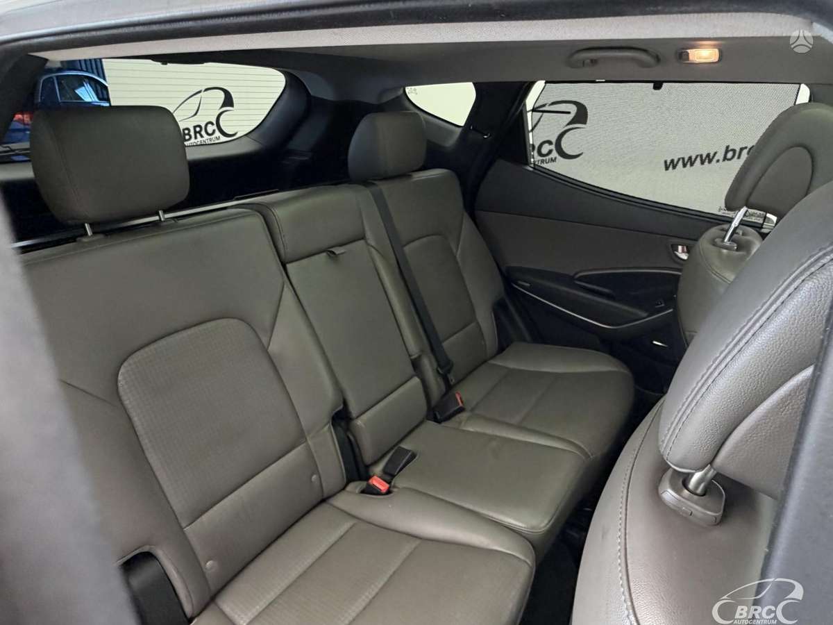 Hyundai Santa Fe, 2.4 l., off-road / crossover