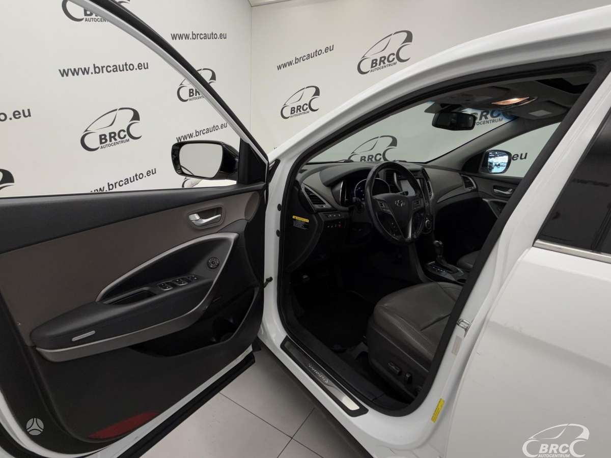 Hyundai Santa Fe, 2.4 l., off-road / crossover