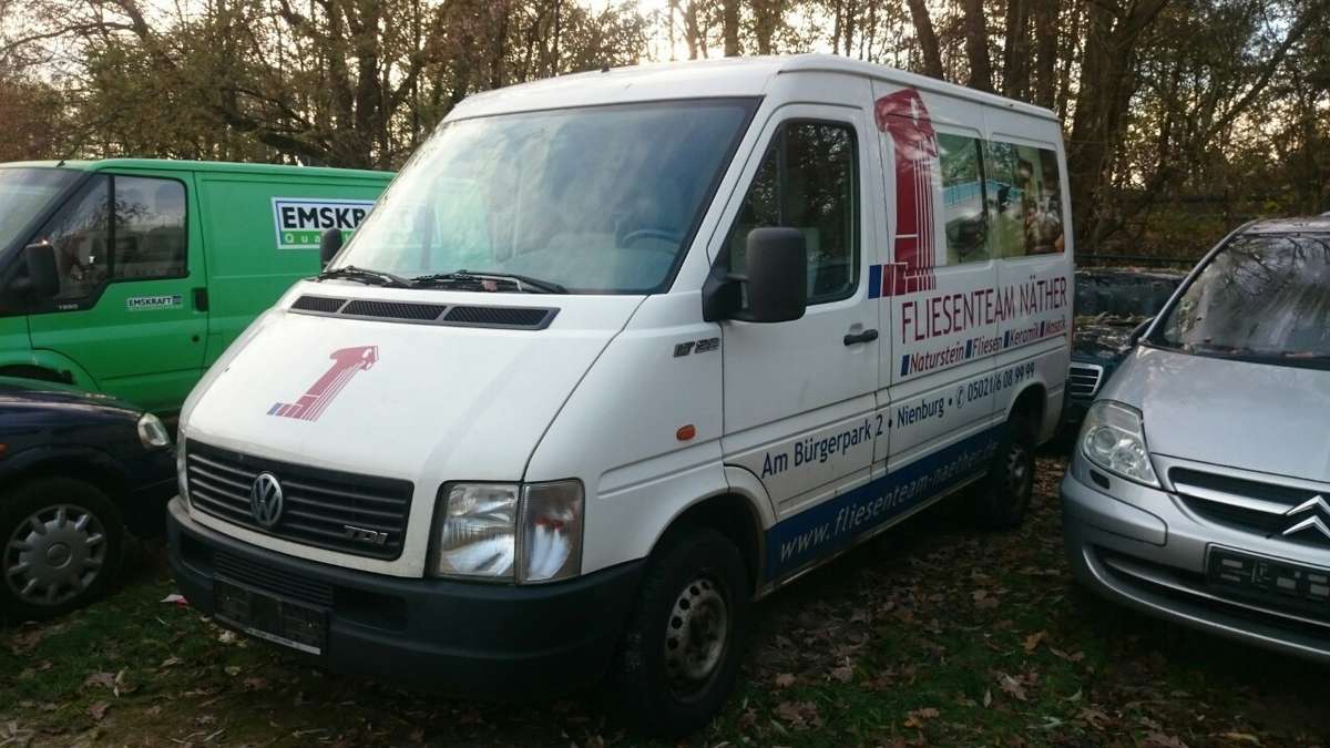 Volkswagen LT-35, passenger vans
