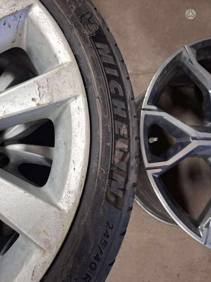 Michelin, summer 245/40 R19