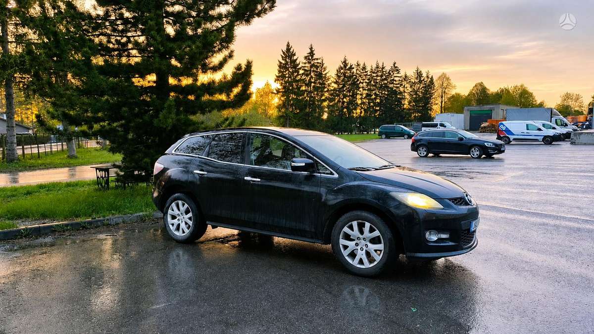 Mazda CX-7, 2.3 l., off-road / crossover