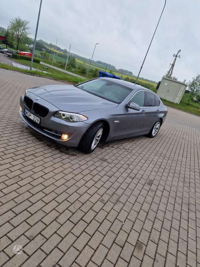 BMW 520, 2.0 l., Седан