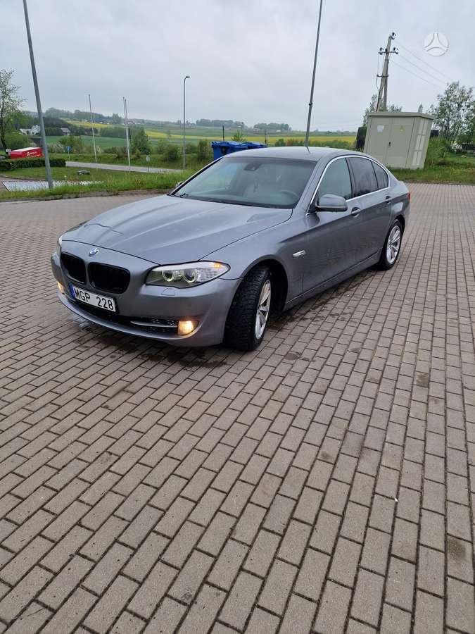 BMW 520, 2.0 l., Седан