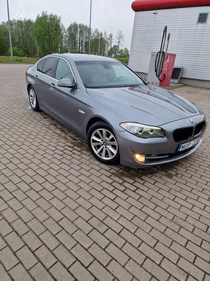 BMW 520, 2.0 l., Седан