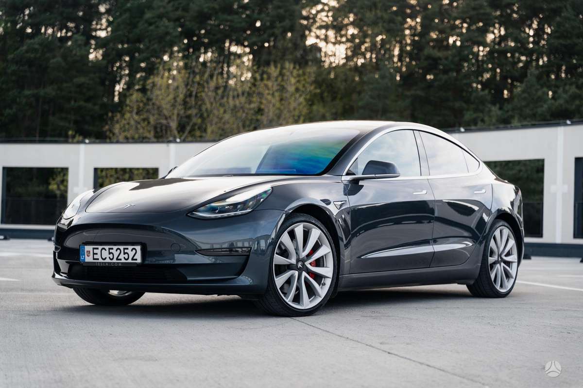 Tesla Model 3, 75 кВт·ч, Седан
