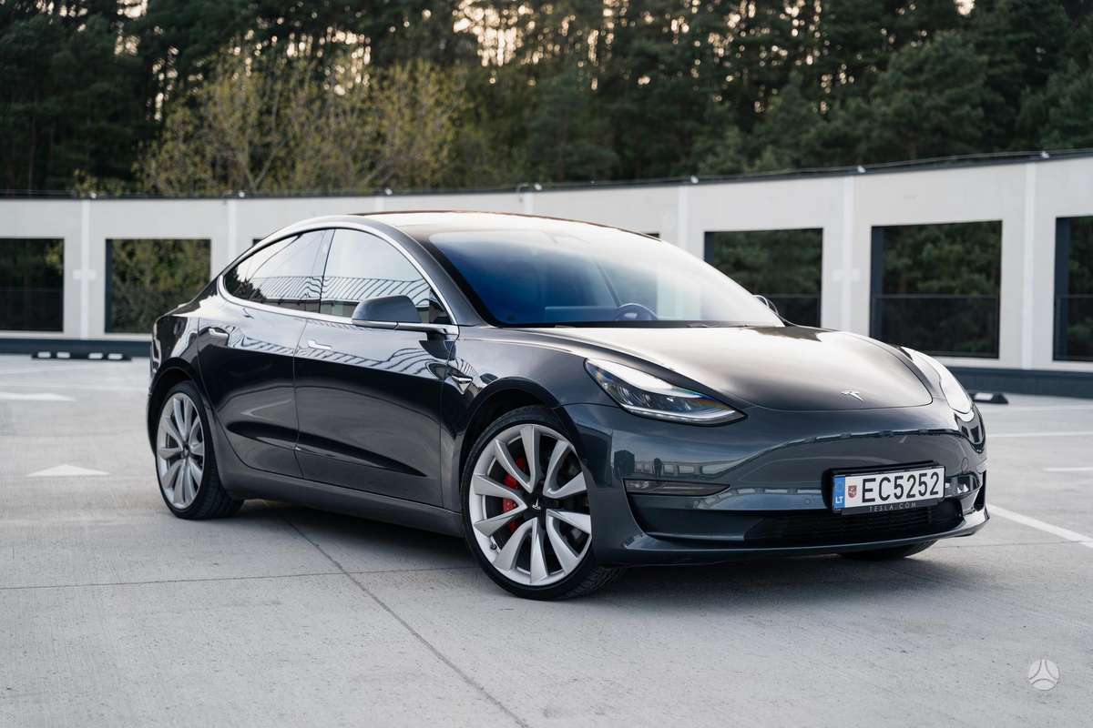Tesla Model 3, 75 кВт·ч, Седан