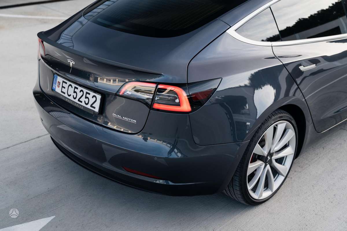 Tesla Model 3, 75 kWh, sedanas