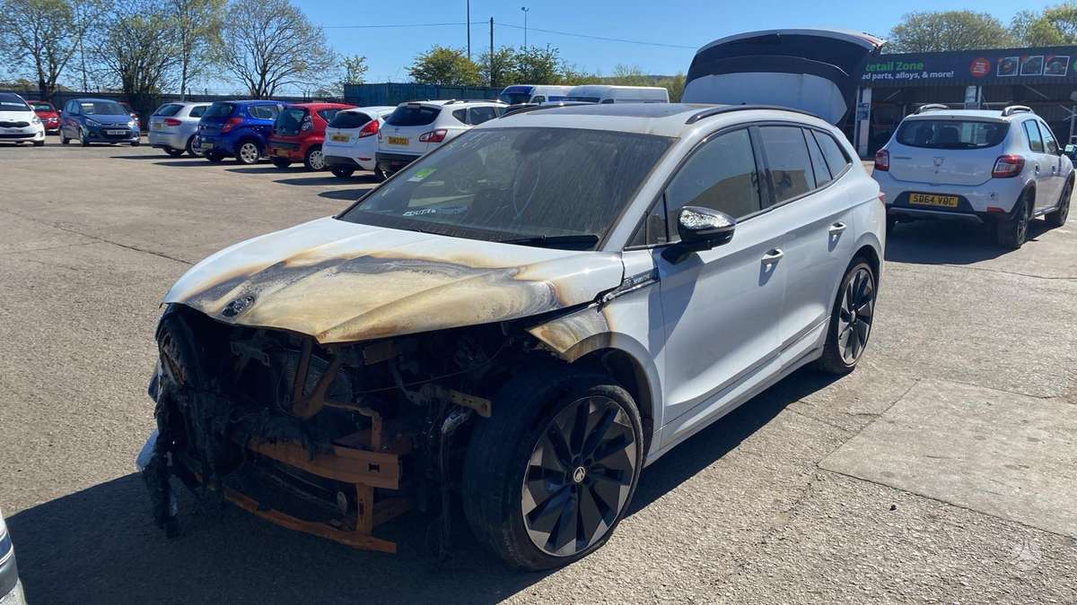 Skoda Enyaq по частям