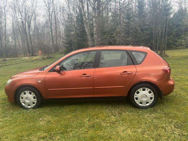 Mazda 3, 1.6 l., Хэтчбек