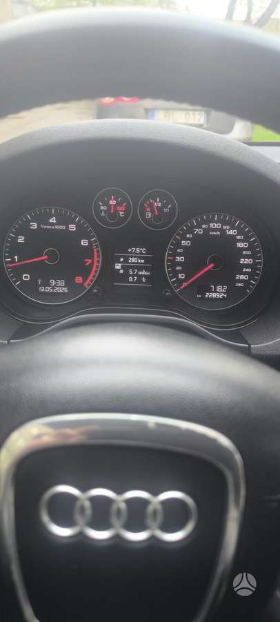 Audi A3, 1.2 l., hatchback