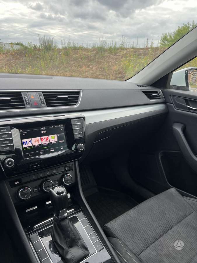 Skoda Superb, 2.0 l., Хэтчбек