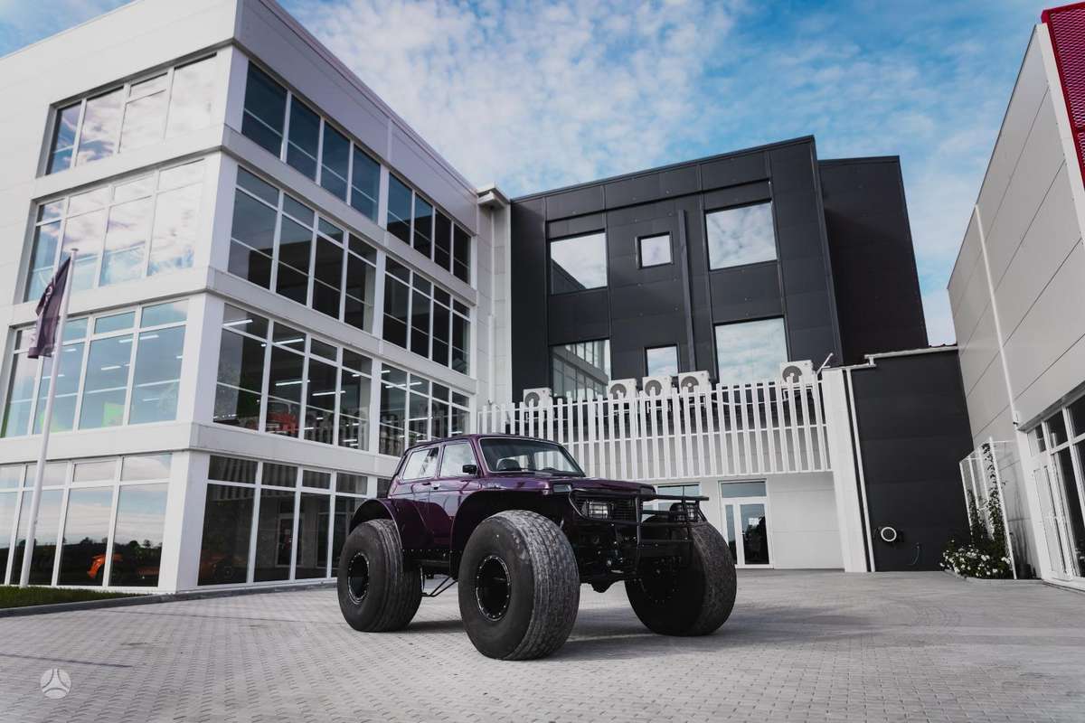 Lada Niva, off-road / crossover