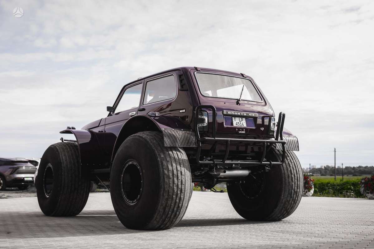 Lada Niva, off-road / crossover
