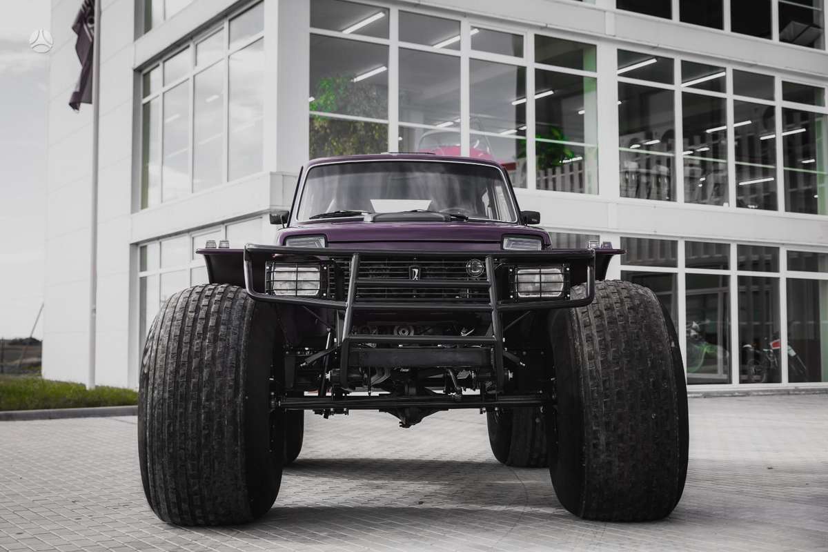 Lada Niva, off-road / crossover